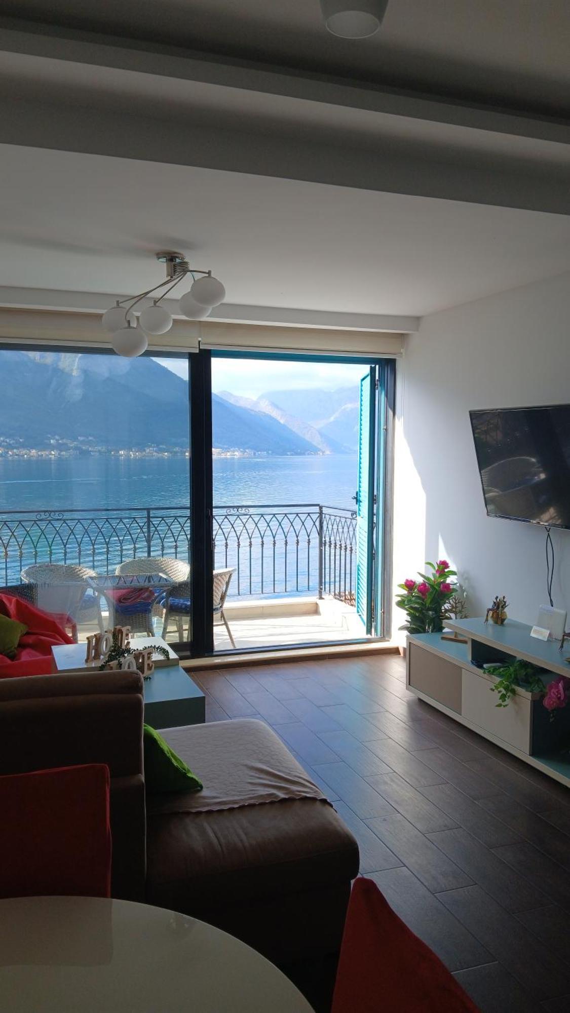 Apartment Funny Cattaro Esterno foto